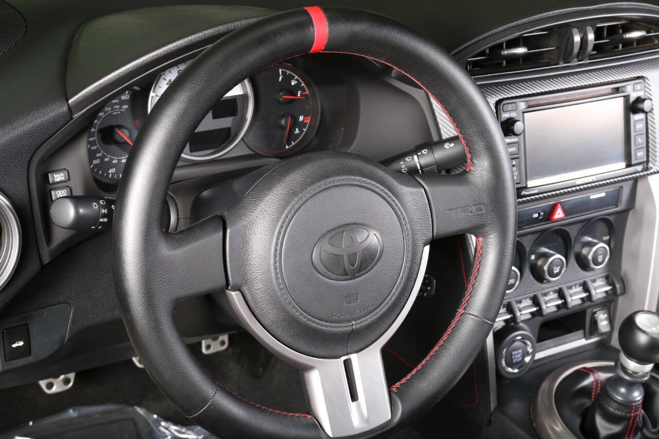 Used 2015 Scion FR-S Release Series 1.0 image 4