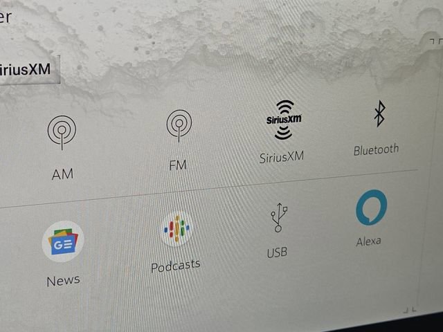 Certified 2024 GMC Hummer EV 3X w/ LPO, Sport Package image 6