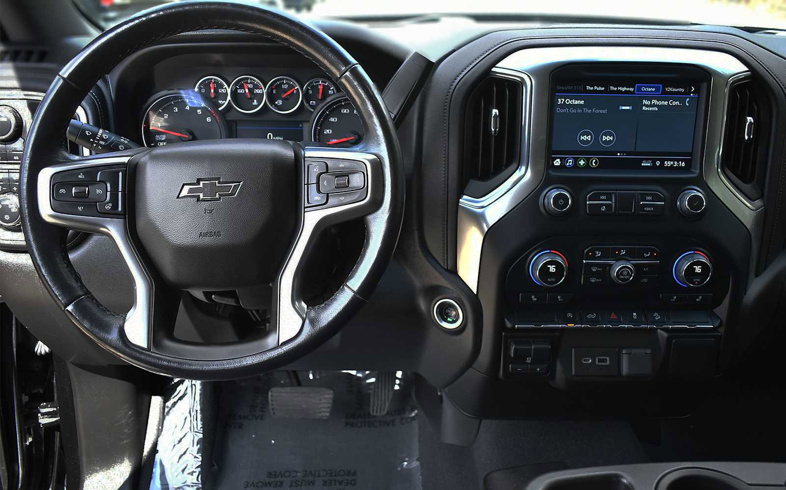 Used 2022 Chevrolet Silverado 1500 RST image 16