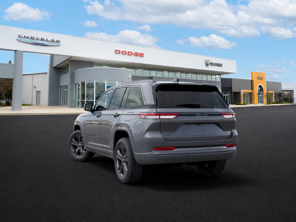 New 2027 Jeep Grand Cherokee Limited AWD/4WD image 3