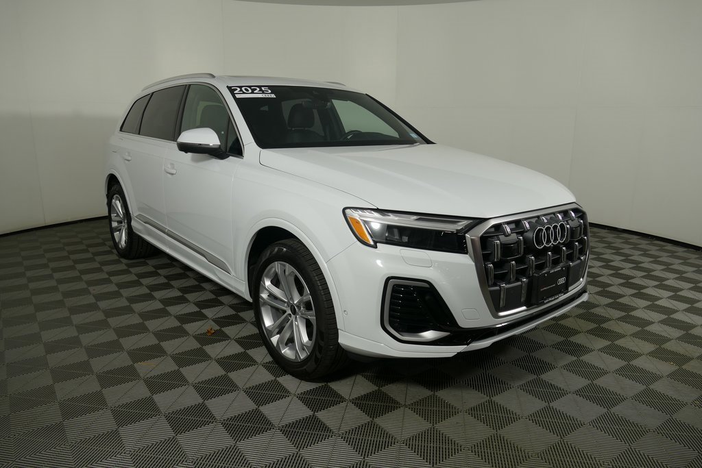 Used 2025 Audi Q7 3.0T Premium Plus image 1