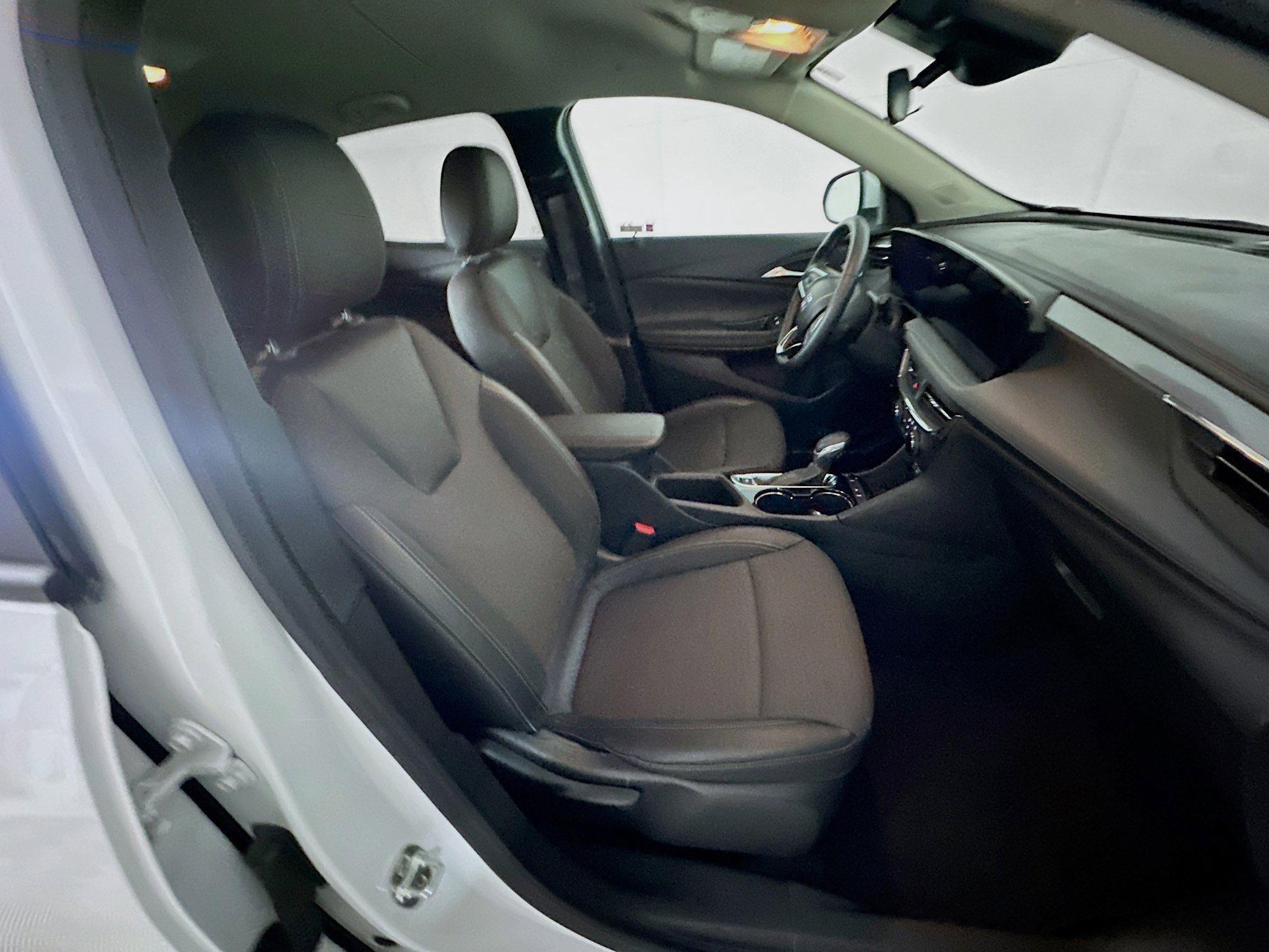 Used 2025 Buick Encore GX Preferred image 30