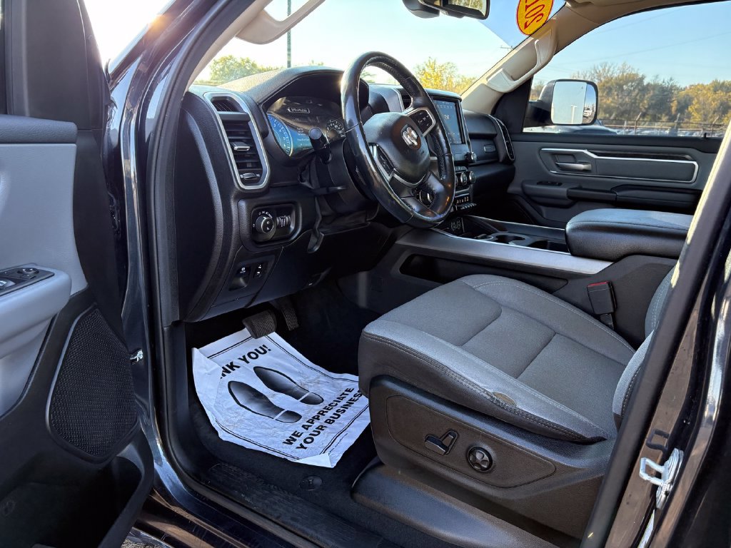 Used 2019 RAM 1500 Big Horn AWD/4WD image 14