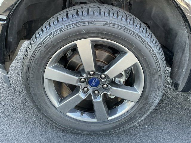 Used 2019 Ford F150 XLT w/ Equipment Group 302A Luxury image 12