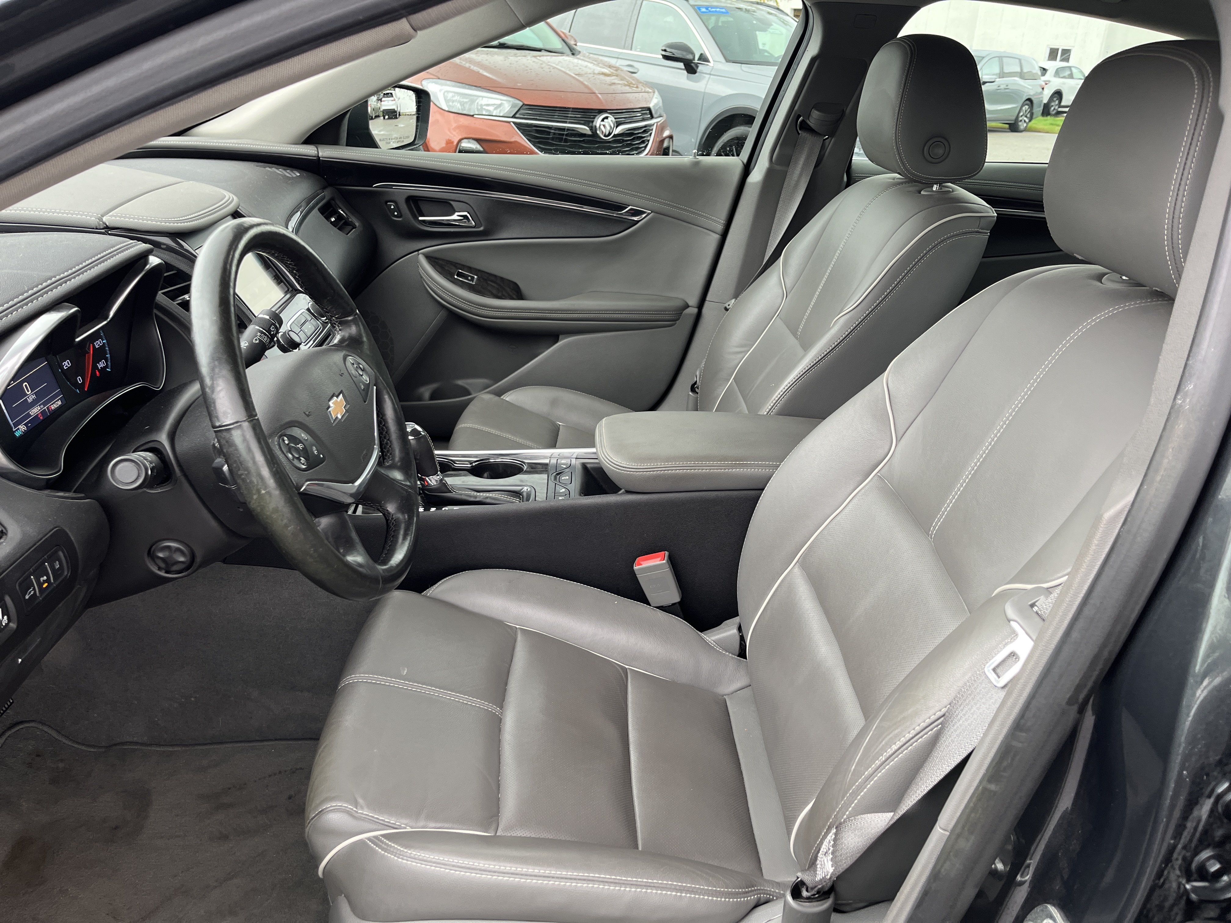 Used 2015 Chevrolet Impala LTZ FWD image 19