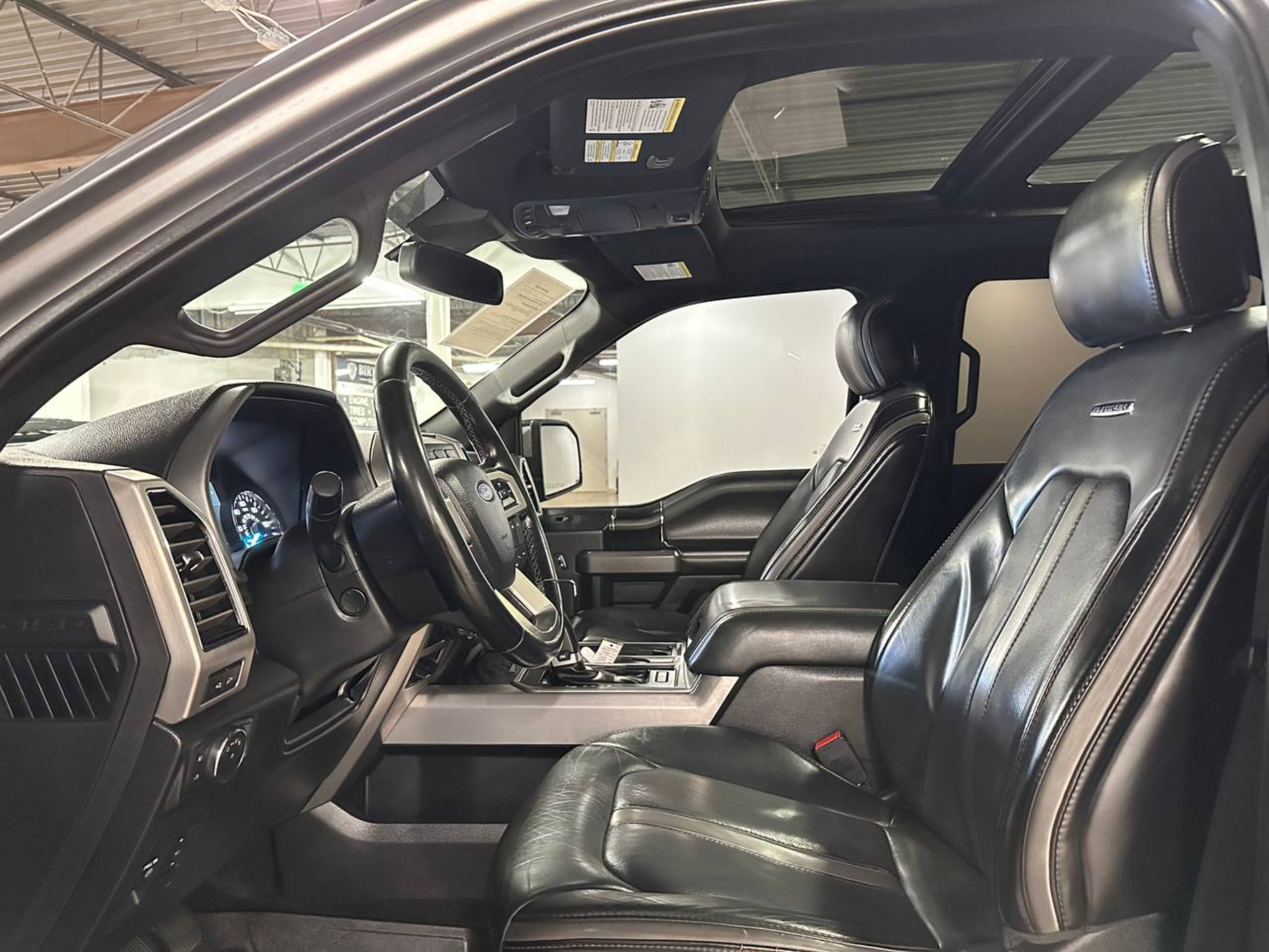 Used 2020 Ford F150 Platinum w/ Equipment Group 701A Luxury AWD/4WD image 20