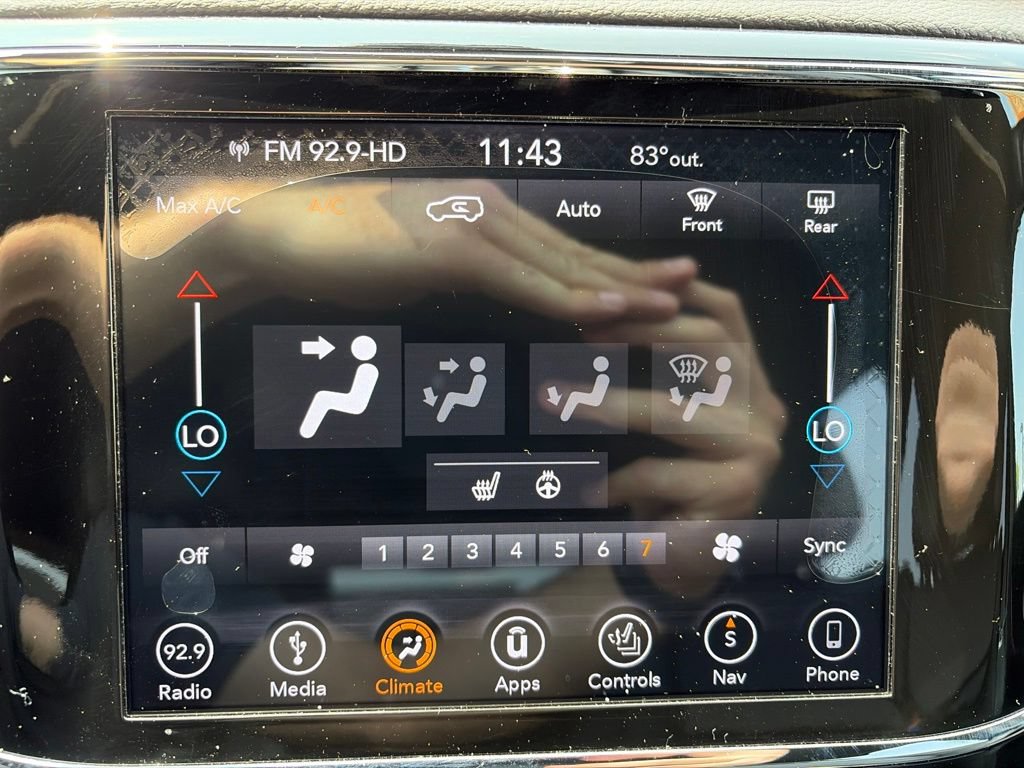 Used 2019 Jeep Grand Cherokee Limited AWD/4WD image 12