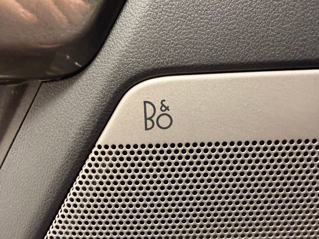 Used 2023 Ford F150 Lariat w/ Equipment Group 502A High image 26