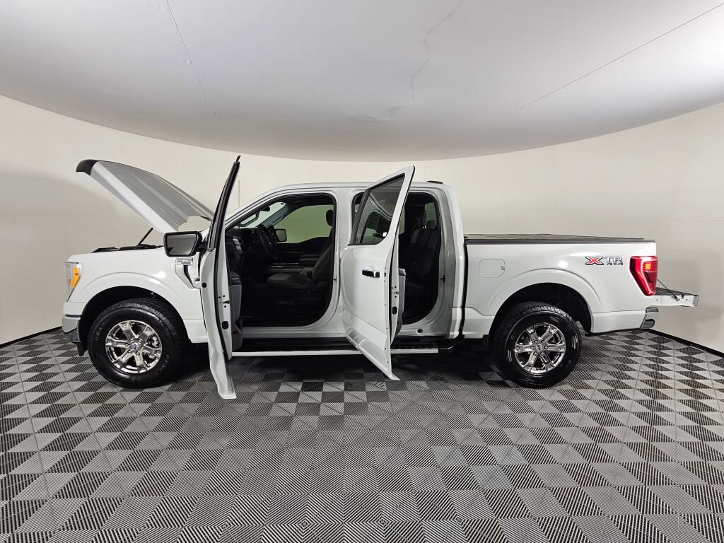 Used 2023 Ford F150 XLT w/ XTR Package image 16