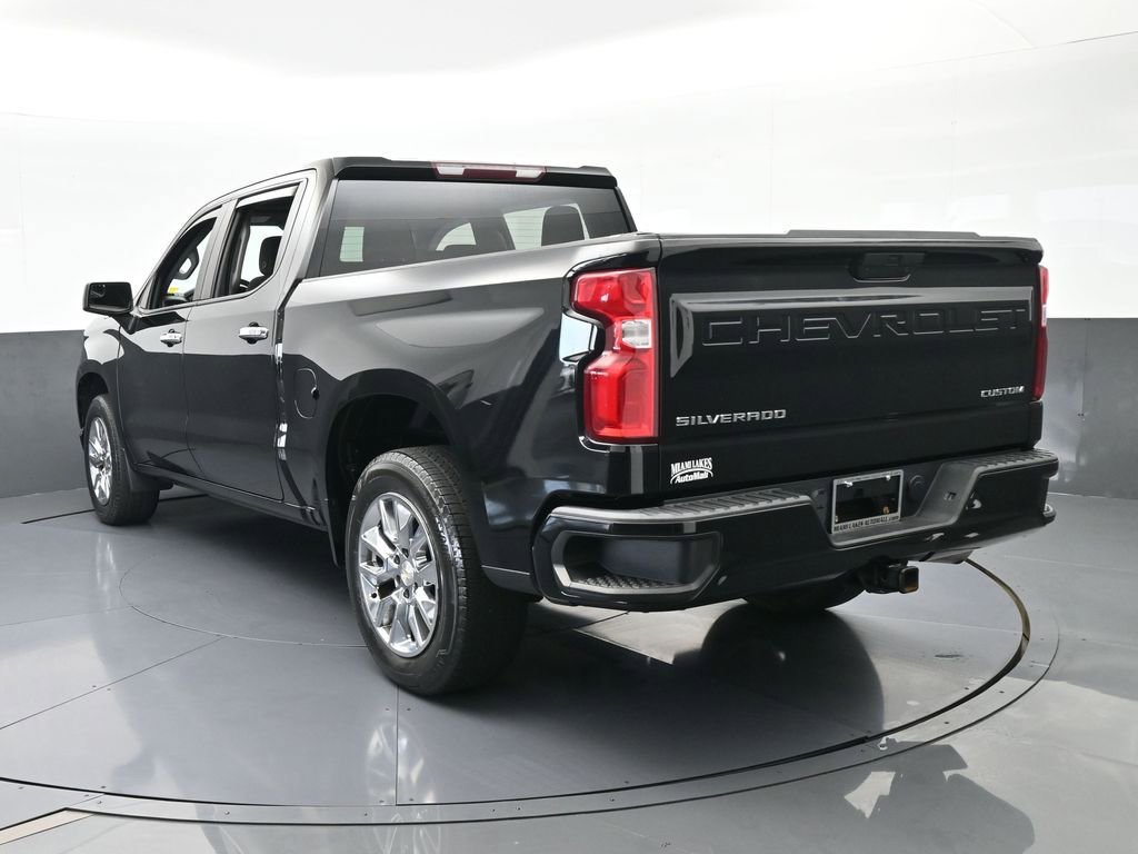 Used 2020 Chevrolet Silverado 1500 Custom w/ Custom Value Package image 4