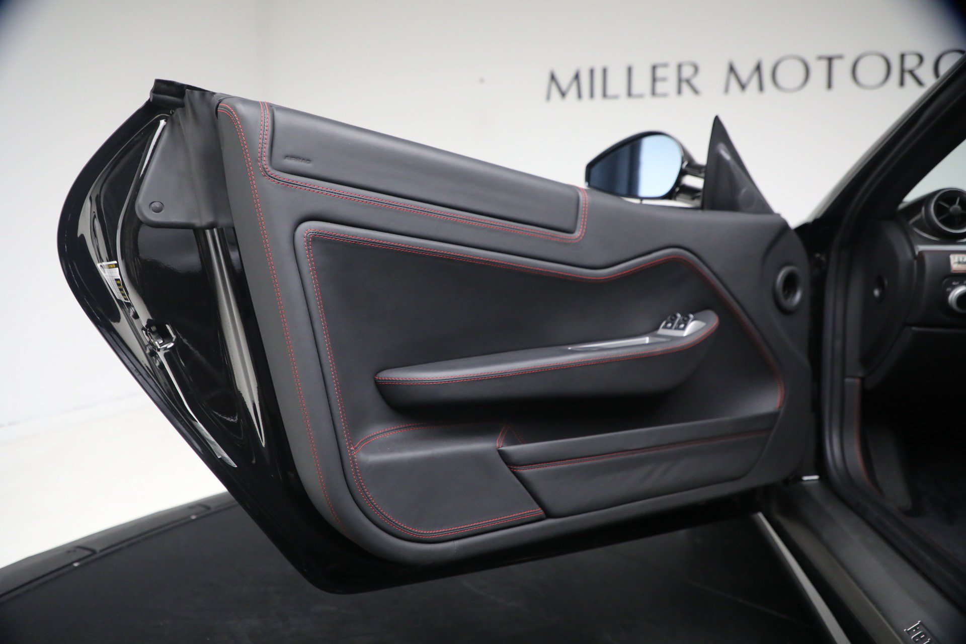 Used 2009 Ferrari 599 GTB Fiorano RWD image 19