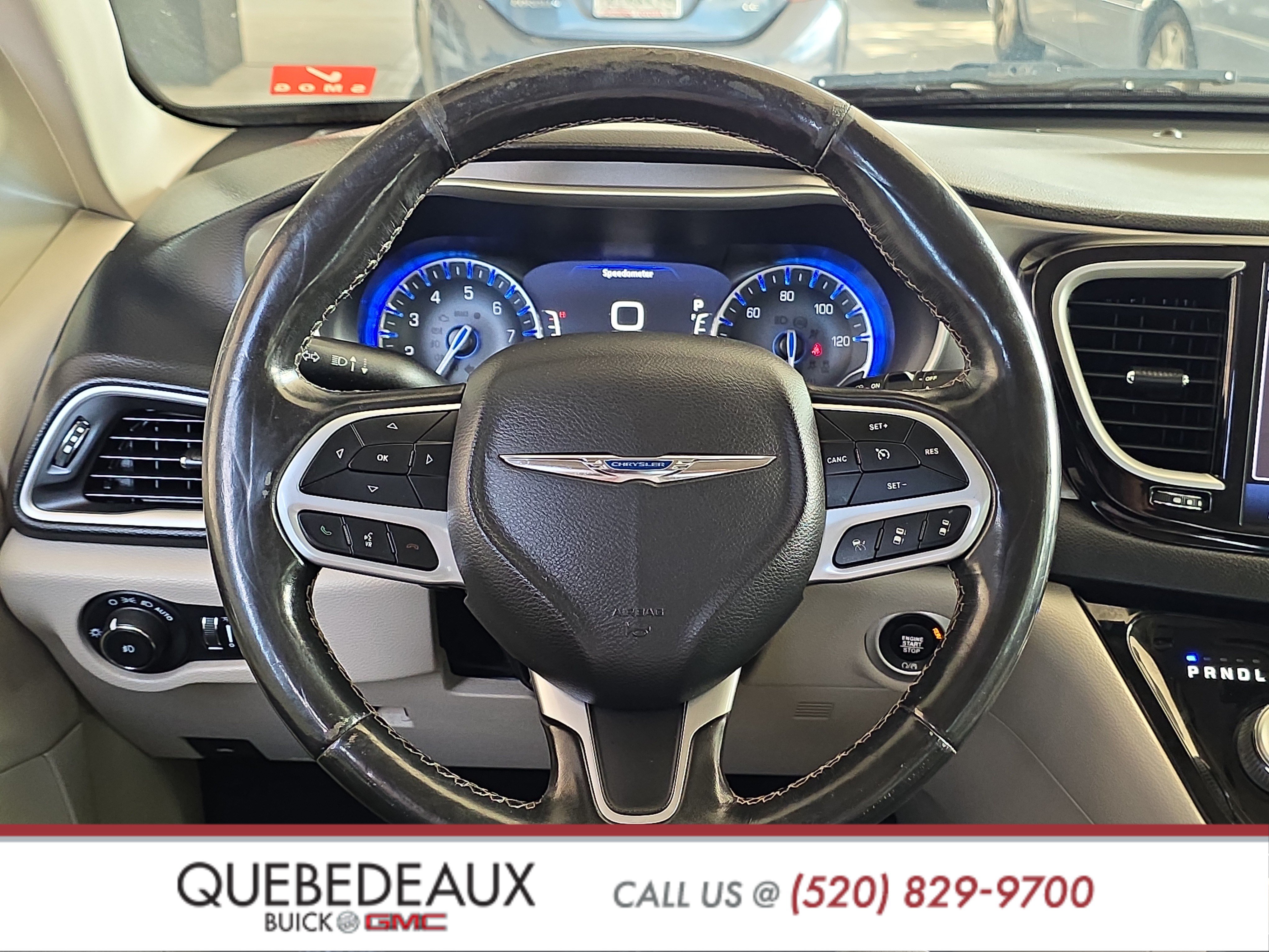 Used 2021 Chrysler Pacifica Touring-L FWD image 12