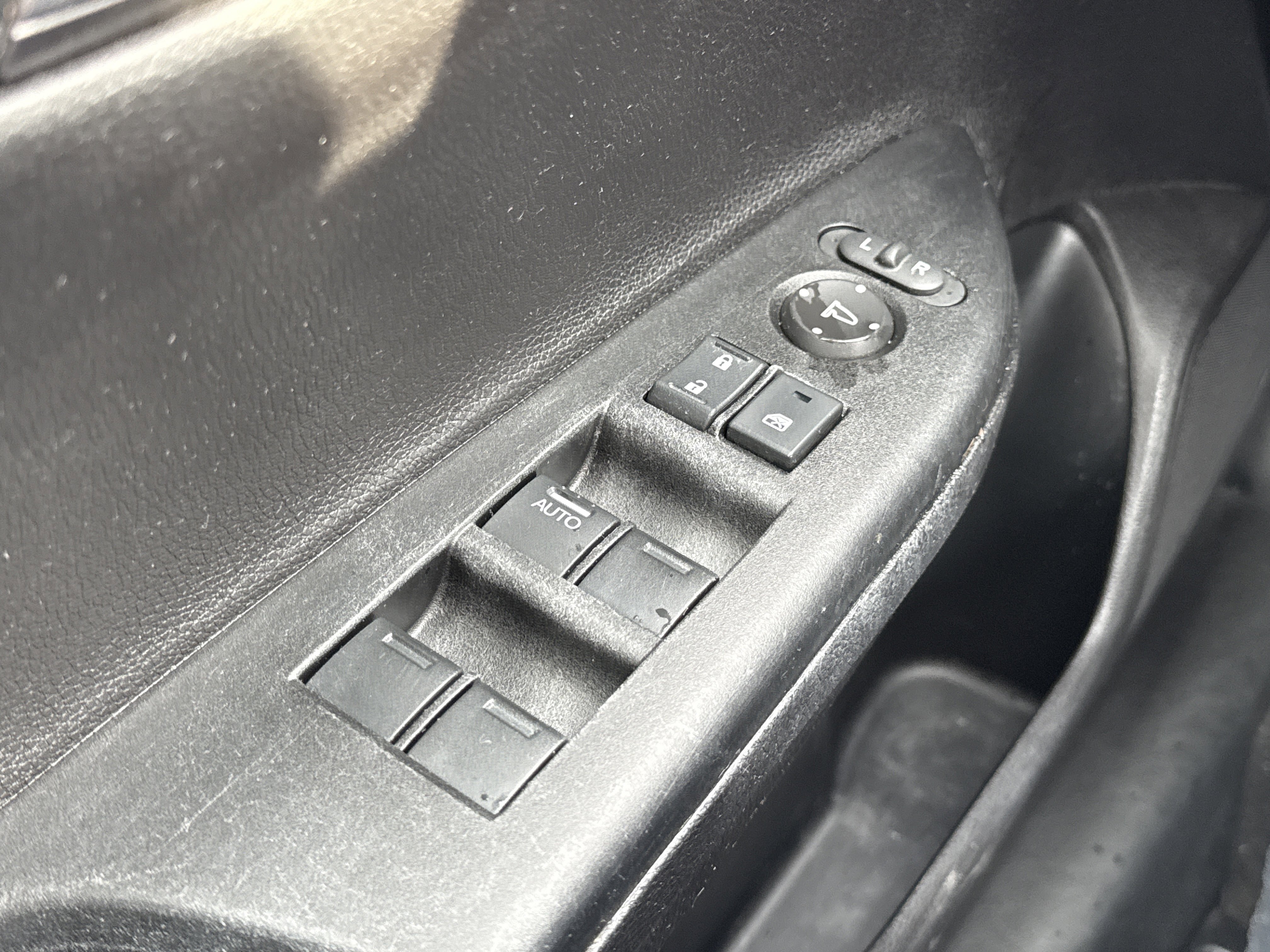 Used 2015 Honda Accord LX image 27