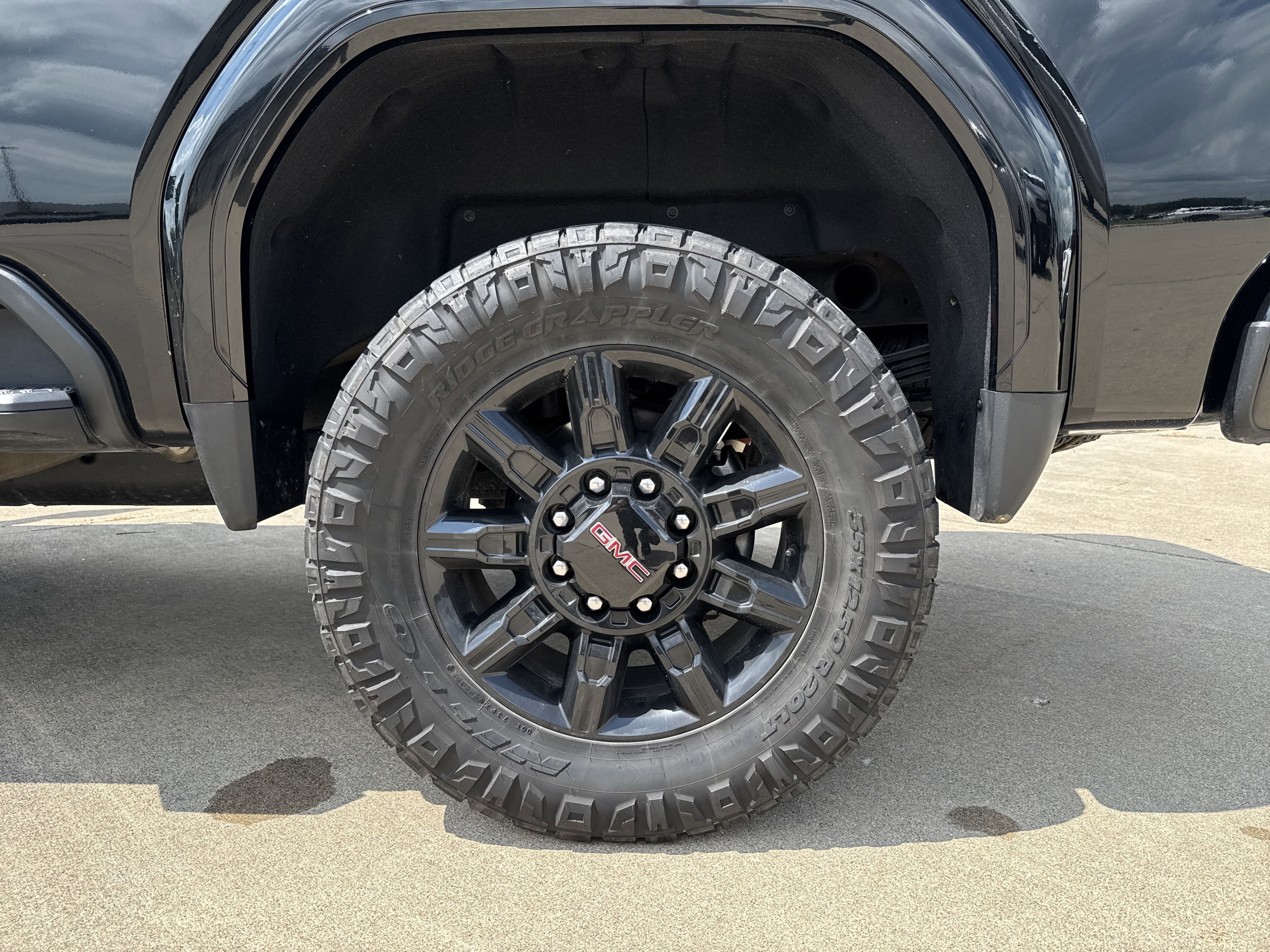 Used 2024 GMC Sierra 2500 AT4 w/ AT4 Premium Plus Package image 26