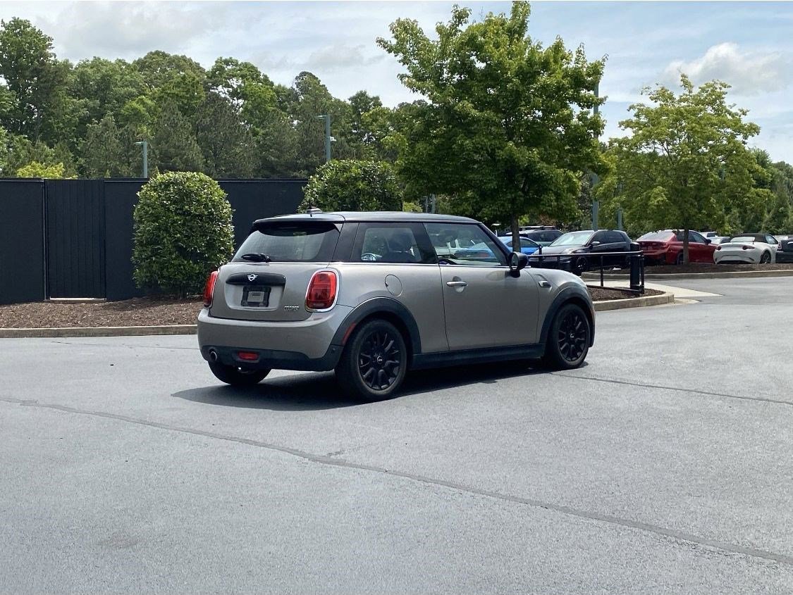Used 2020 MINI Cooper 2-Door Hardtop FWD image 3