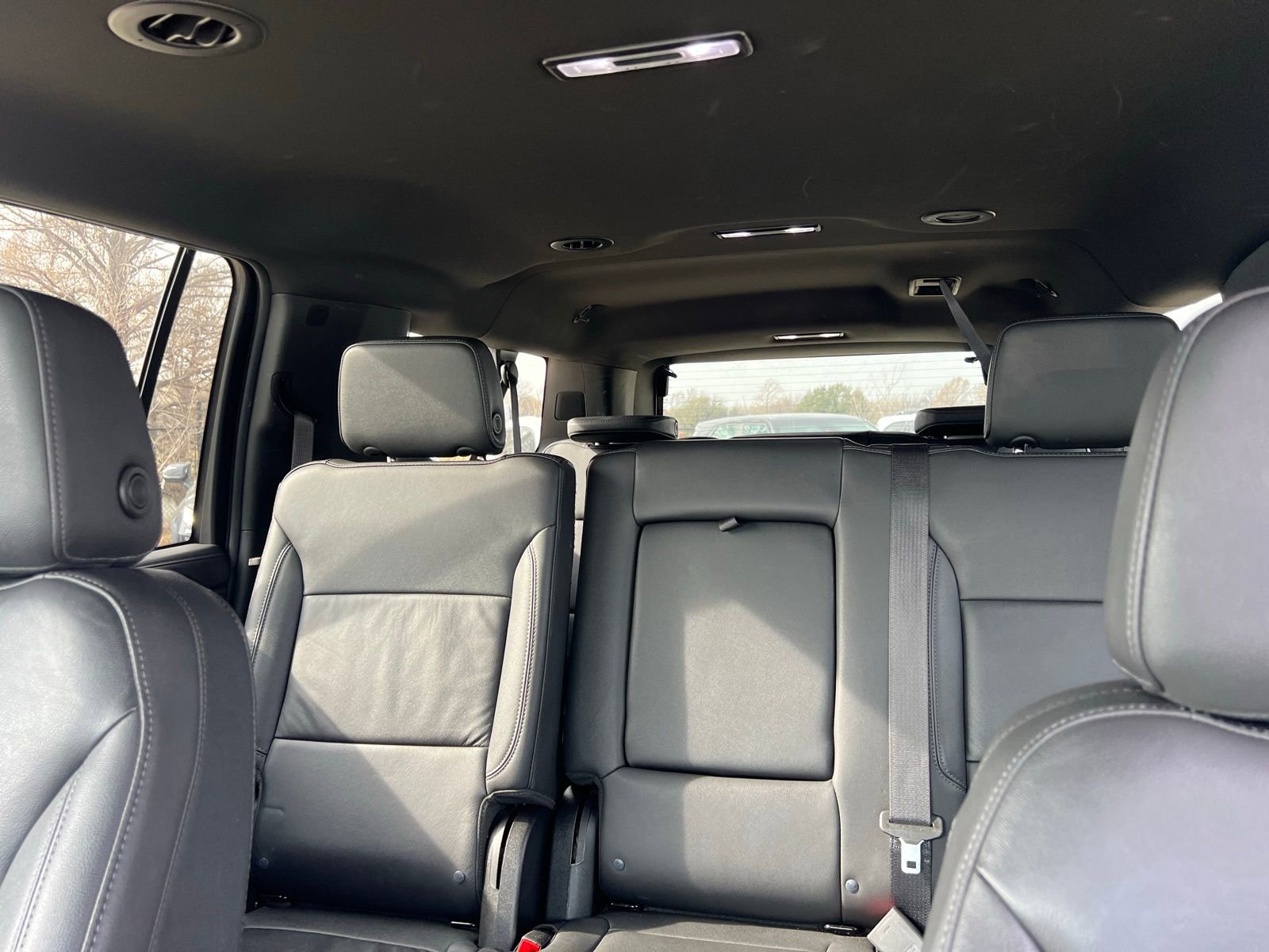 Used 2024 Chevrolet Suburban LT image 37