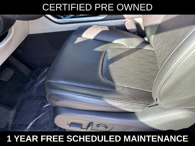 Used 2024 Kia Carnival EX FWD image 15