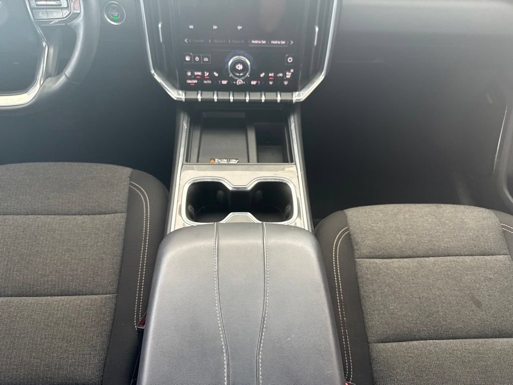 Used 2025 GMC Acadia Elevation FWD image 22