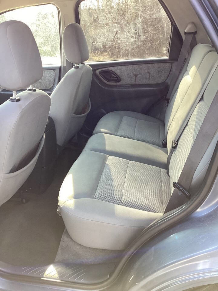 Used 2006 Ford Escape XLT FWD image 9
