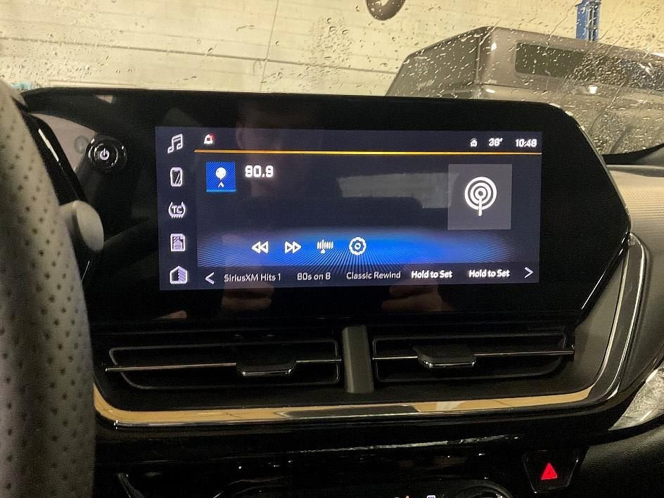 New 2026 Chevrolet Trax RS w/ Sunroof Package image 33