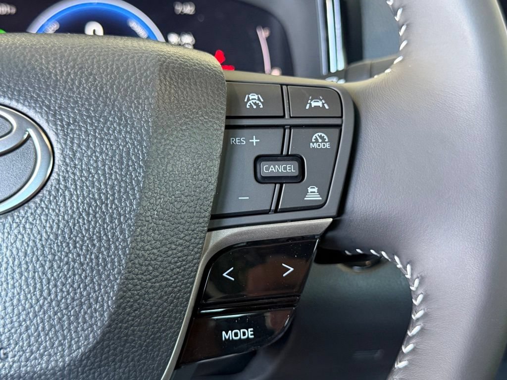 Used 2026 Toyota Camry SE FWD image 26