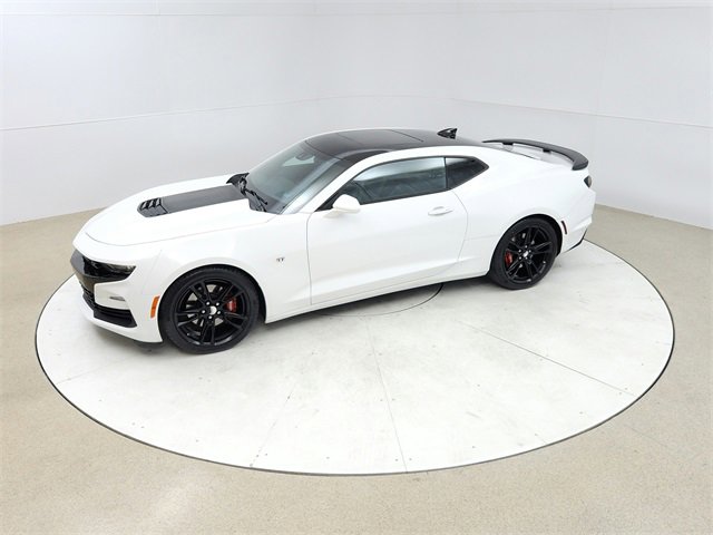 Used 2019 Chevrolet Camaro SS image 15