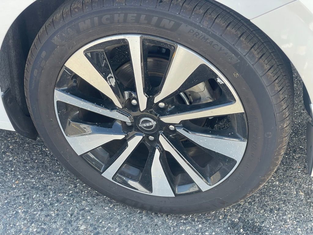 Certified 2024 Nissan Sentra SV w/ SV Premium Package image 29