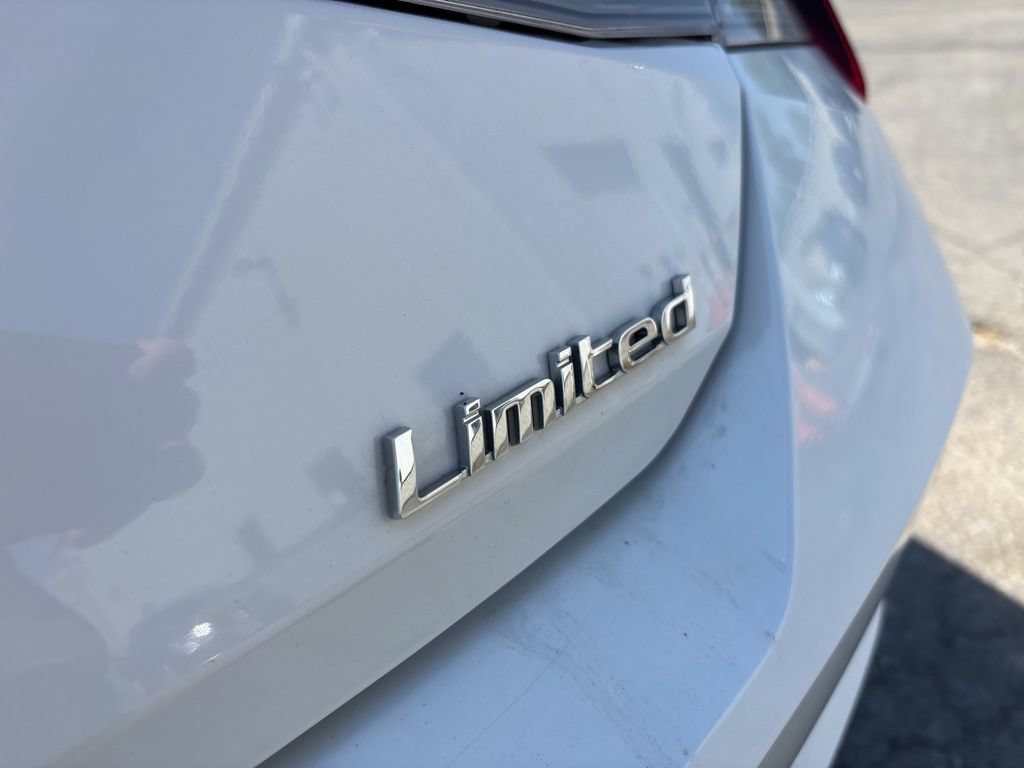 Used 2023 Hyundai Elantra Limited FWD image 31