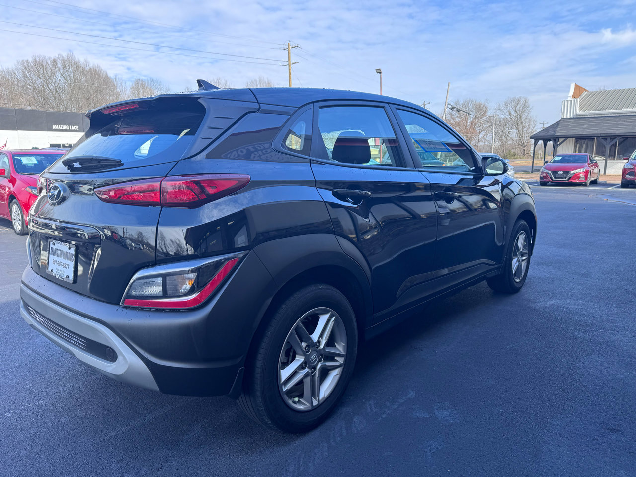 Used 2023 Hyundai Kona SE image 5