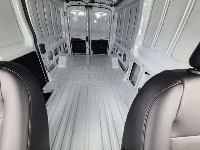 New 2026 Ford Transit 250 148 Medium Roof RWD image 37