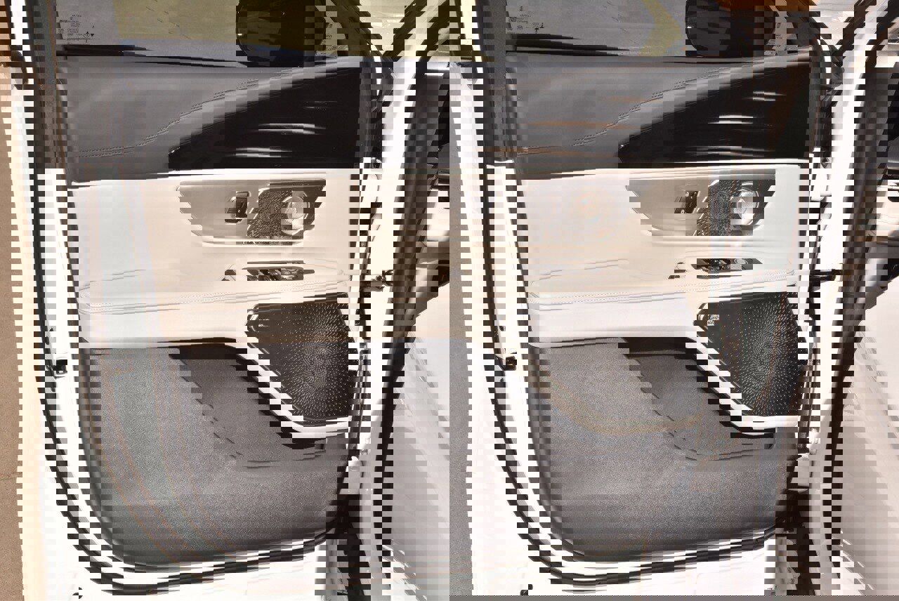 Certified 2026 Lincoln Nautilus Reserve image 36