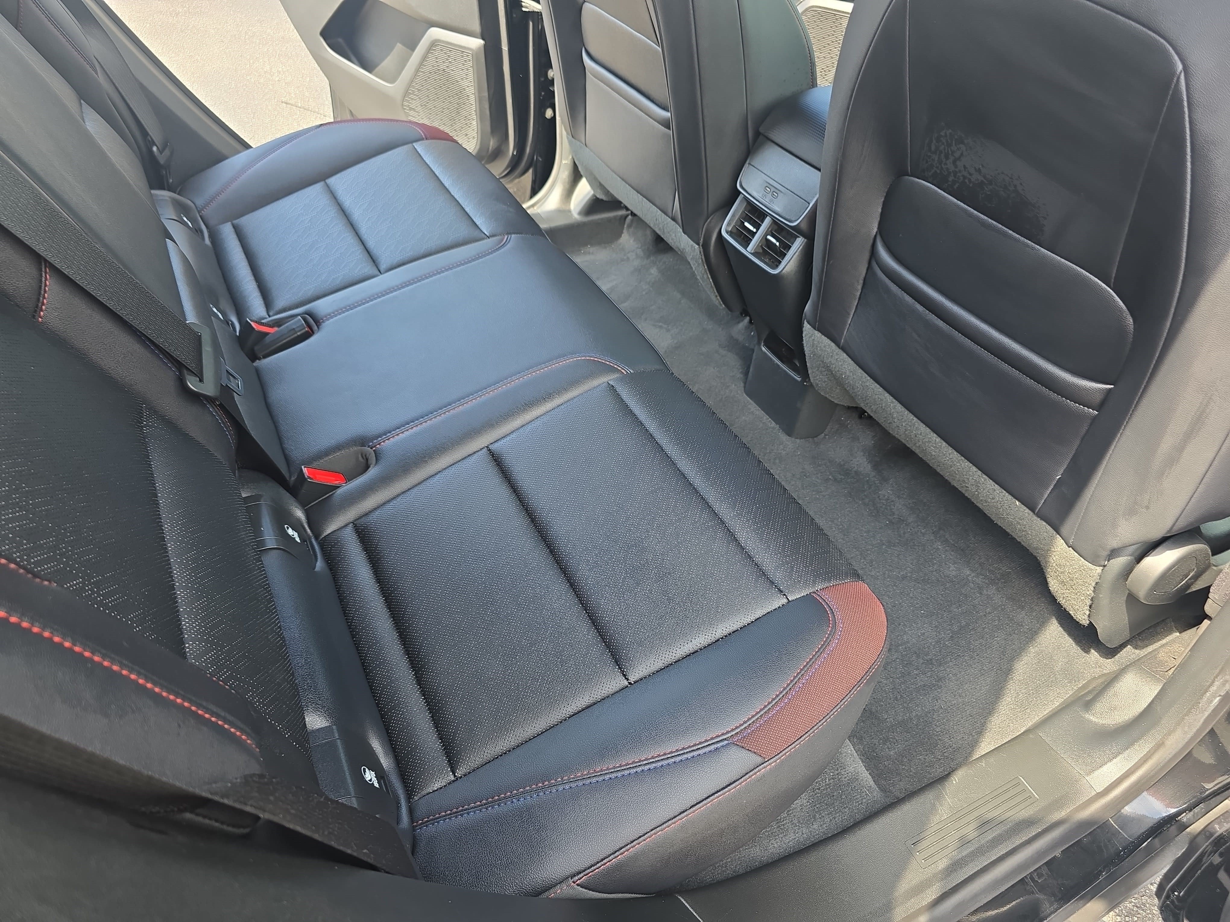 Used 2026 Chevrolet Equinox RS FWD image 11