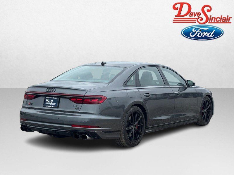 Used 2022 Audi S8 w/ S8 Executive Package AWD/4WD image 7