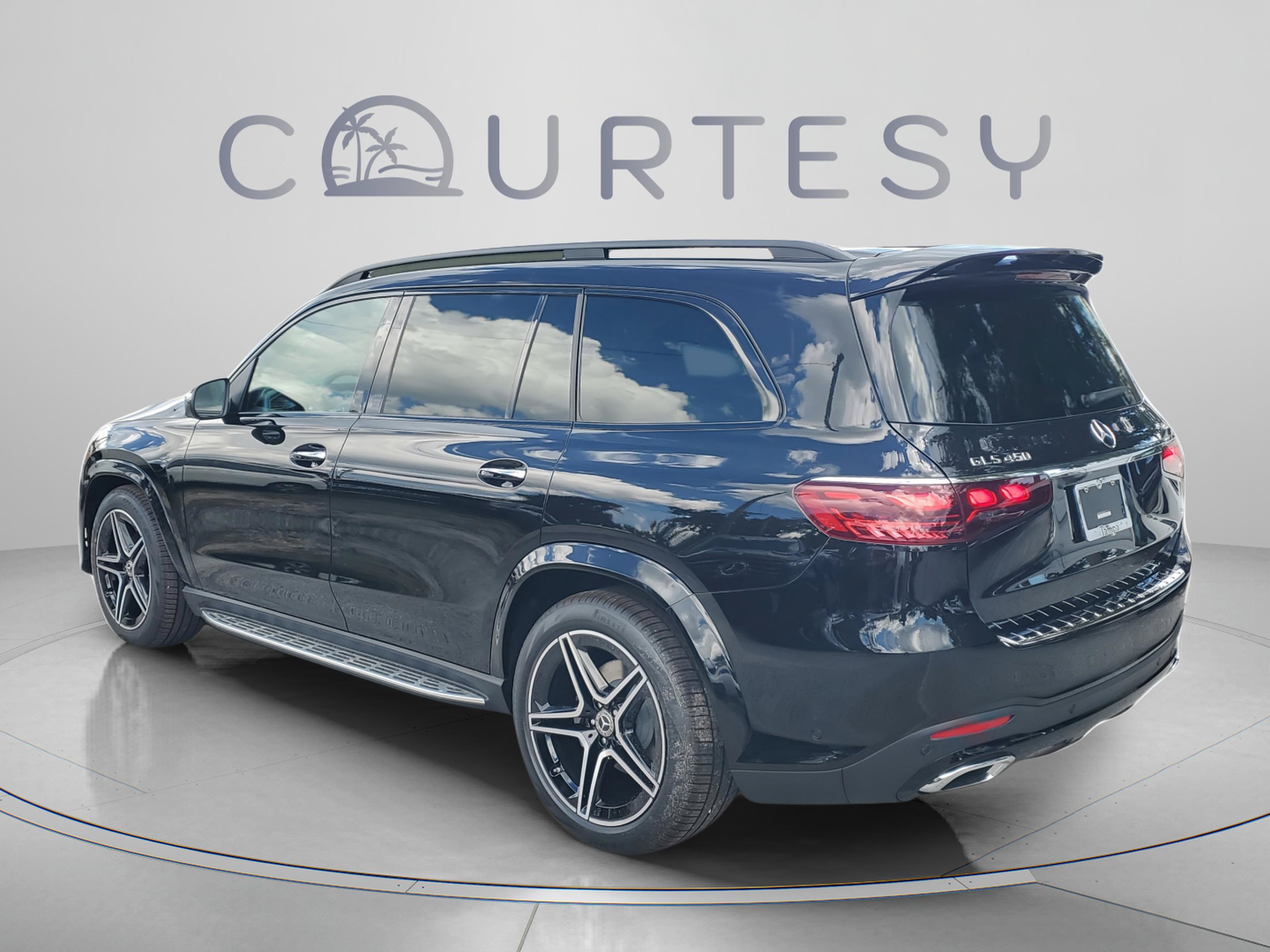 Certified 2026 Mercedes-Benz GLS 450 4MATIC image 3