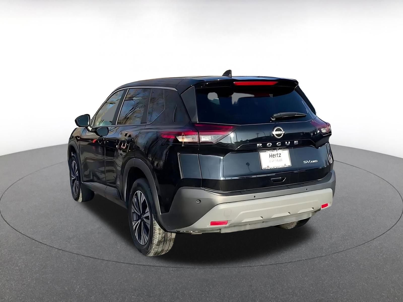 Used 2023 Nissan Rogue SV image 10