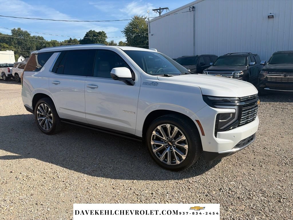 Used 2025 Chevrolet Tahoe High Country AWD/4WD image 7