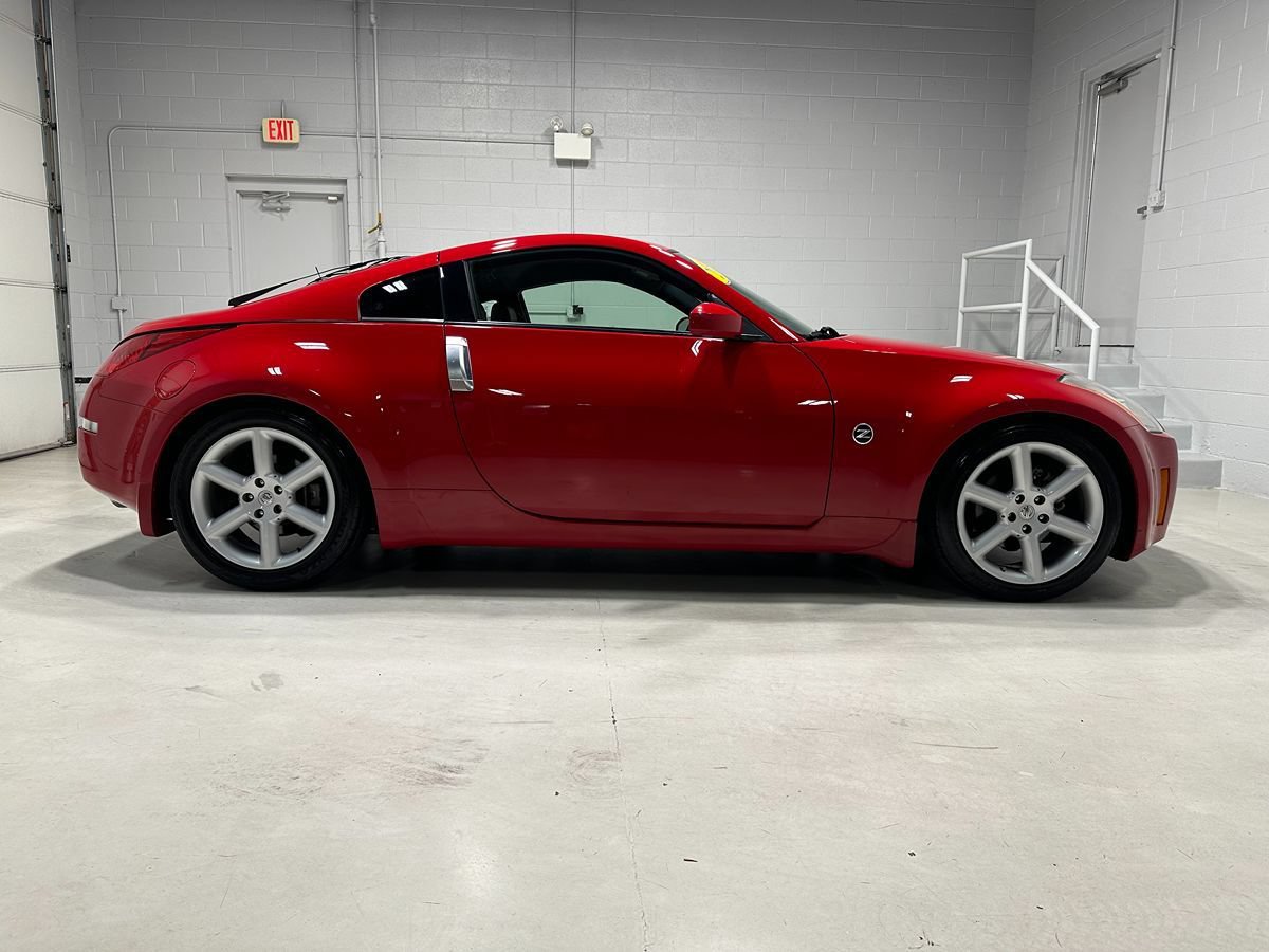 Used 2003 Nissan 350Z Touring RWD image 2