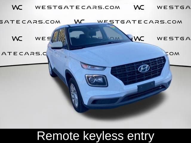 Used 2021 Hyundai Venue SE image 5