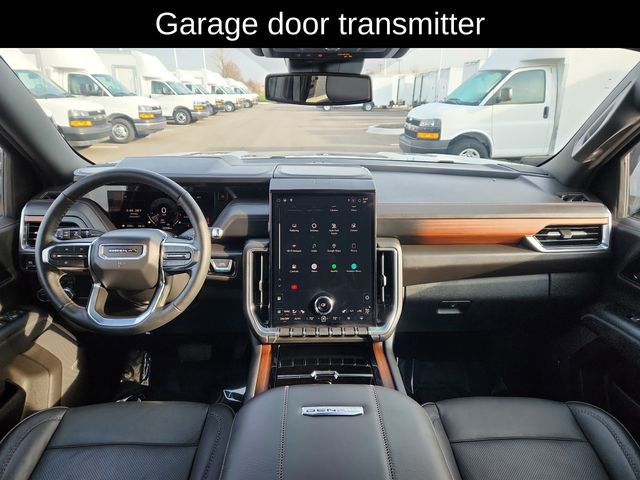 Used 2025 GMC Yukon XL Denali image 36