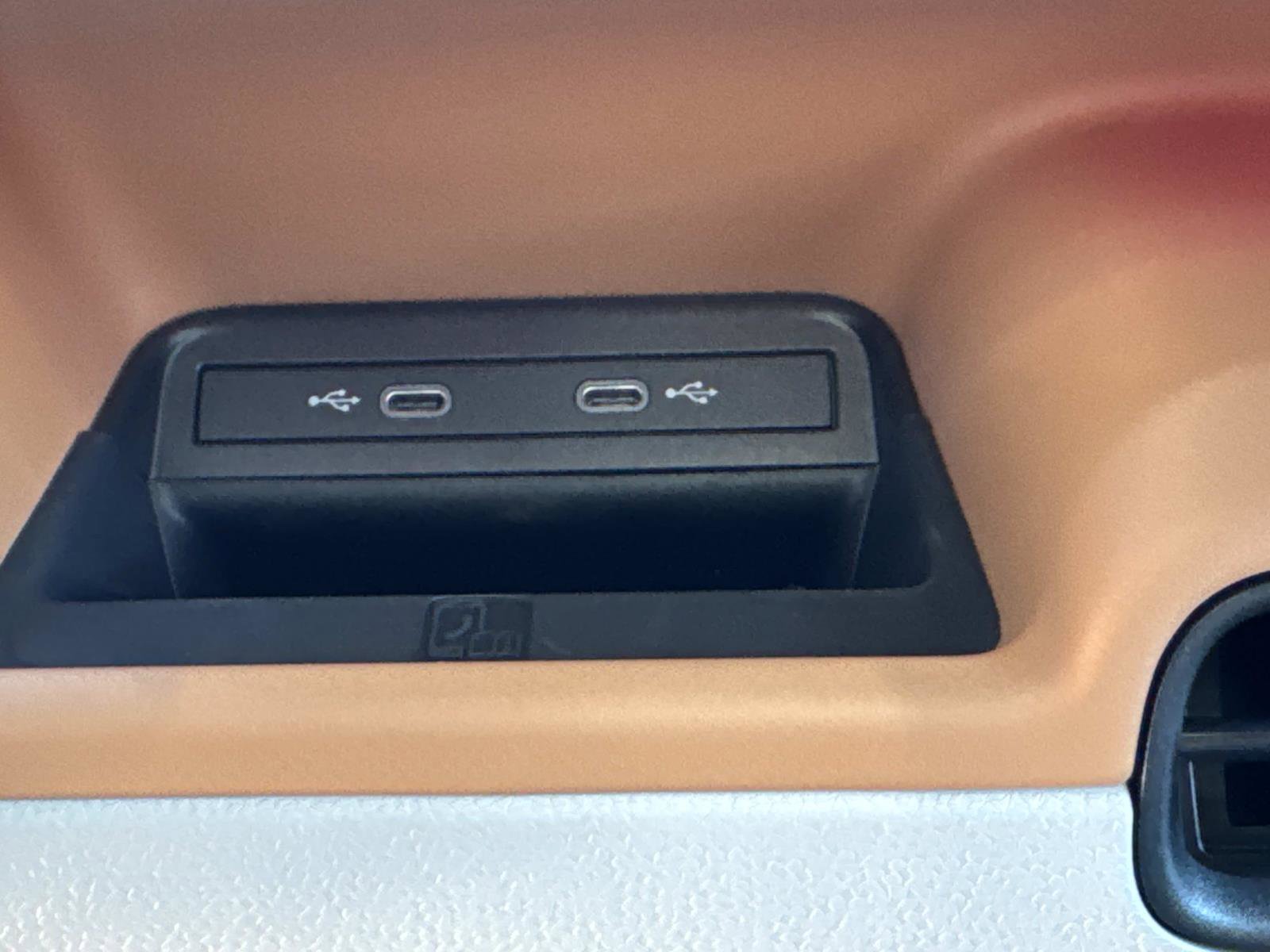 Used 2025 Volkswagen ID. Buzz 1st Edition image 20