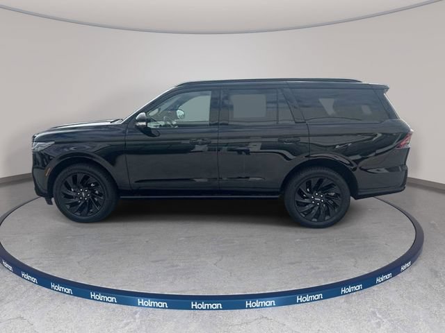 New 2026 Lincoln Navigator Reserve w/ Jet Appearance Package AWD/4WD image 8