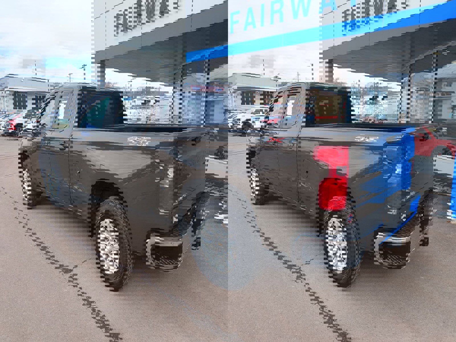 Used 2023 Chevrolet Silverado 1500 LT image 6