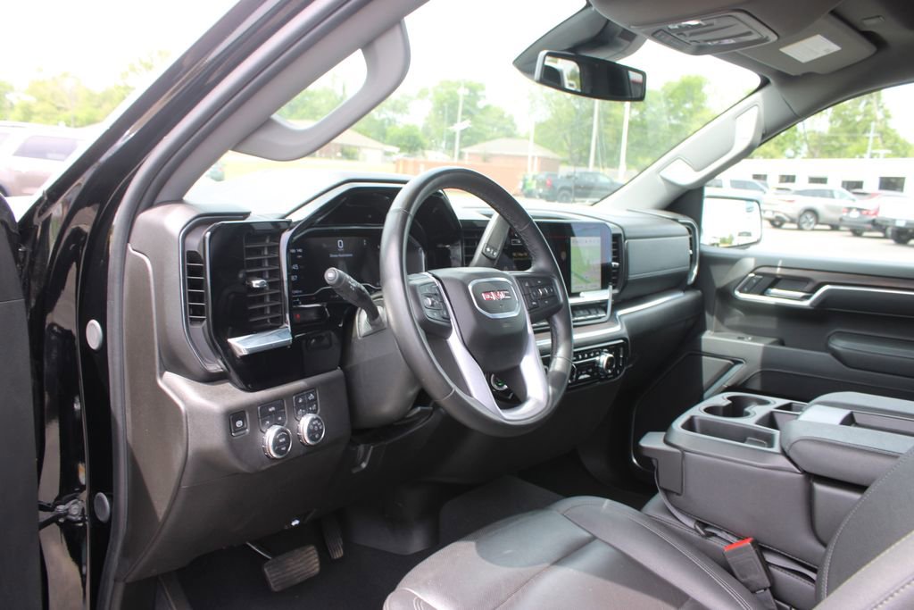 Used 2025 GMC Sierra 1500 SLT AWD/4WD image 21
