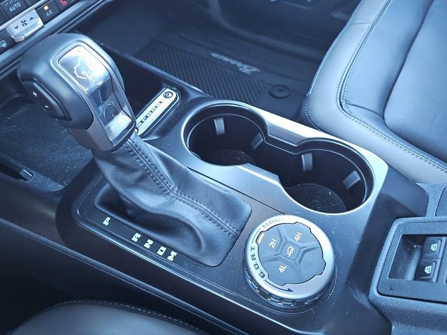 Used 2025 Ford Bronco Outer Banks image 27