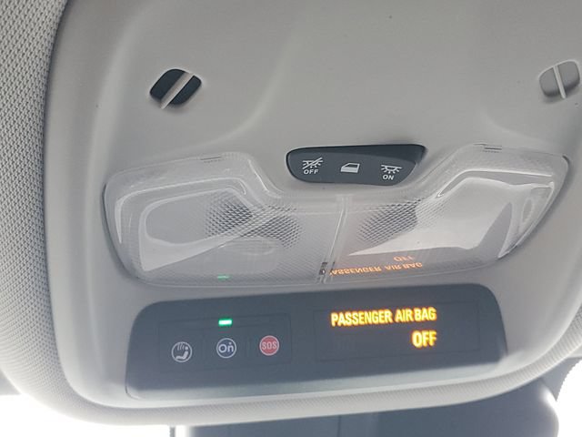 Used 2024 Chevrolet TrailBlazer LT w/ LT Cold Weather Package FWD image 28