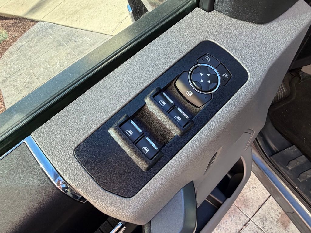 Used 2017 Ford F150 XLT image 15