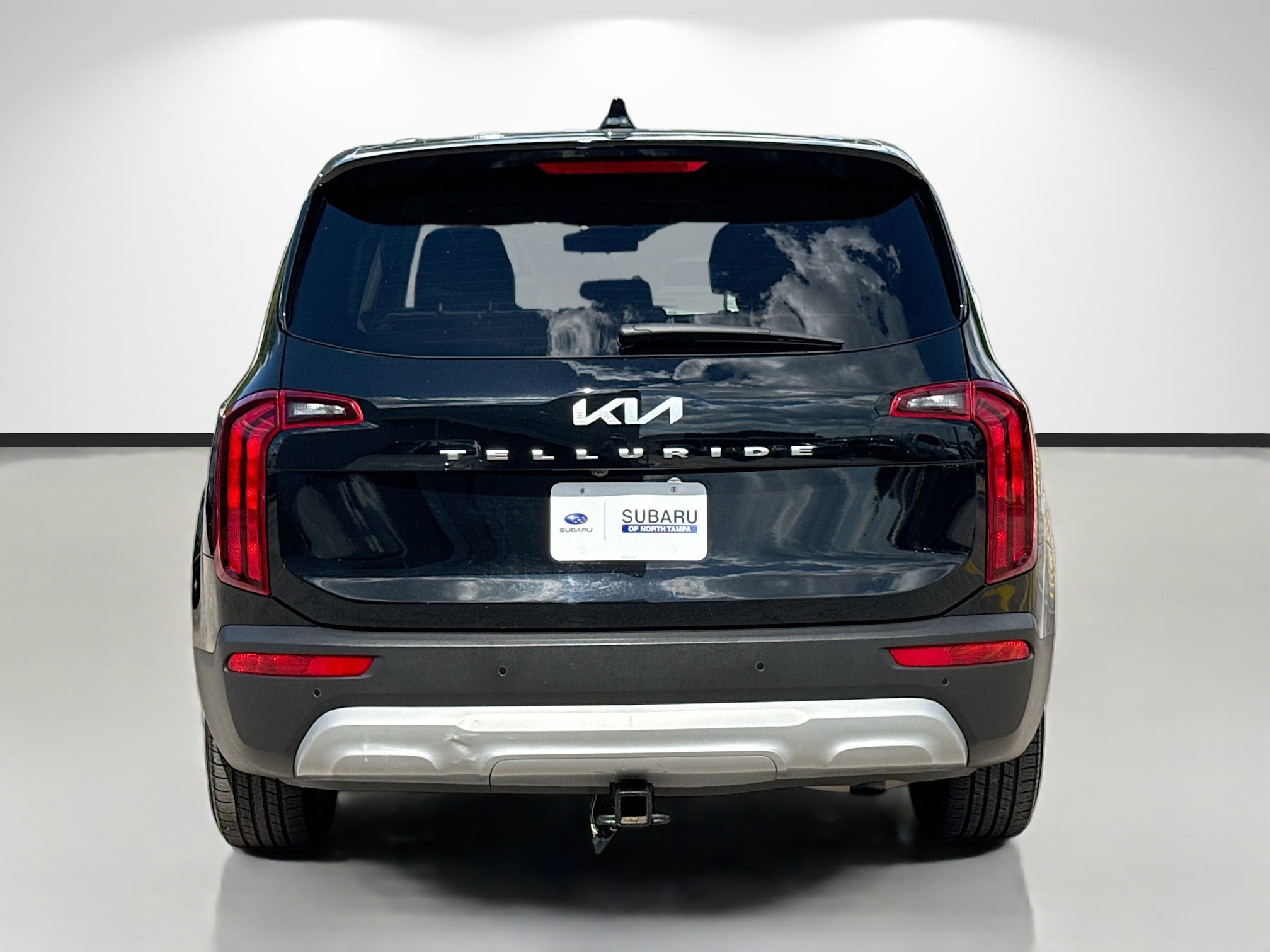 Used 2022 Kia Telluride LX FWD image 4