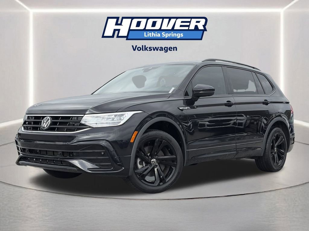 Certified 2023 Volkswagen Tiguan SE R-Line image 1