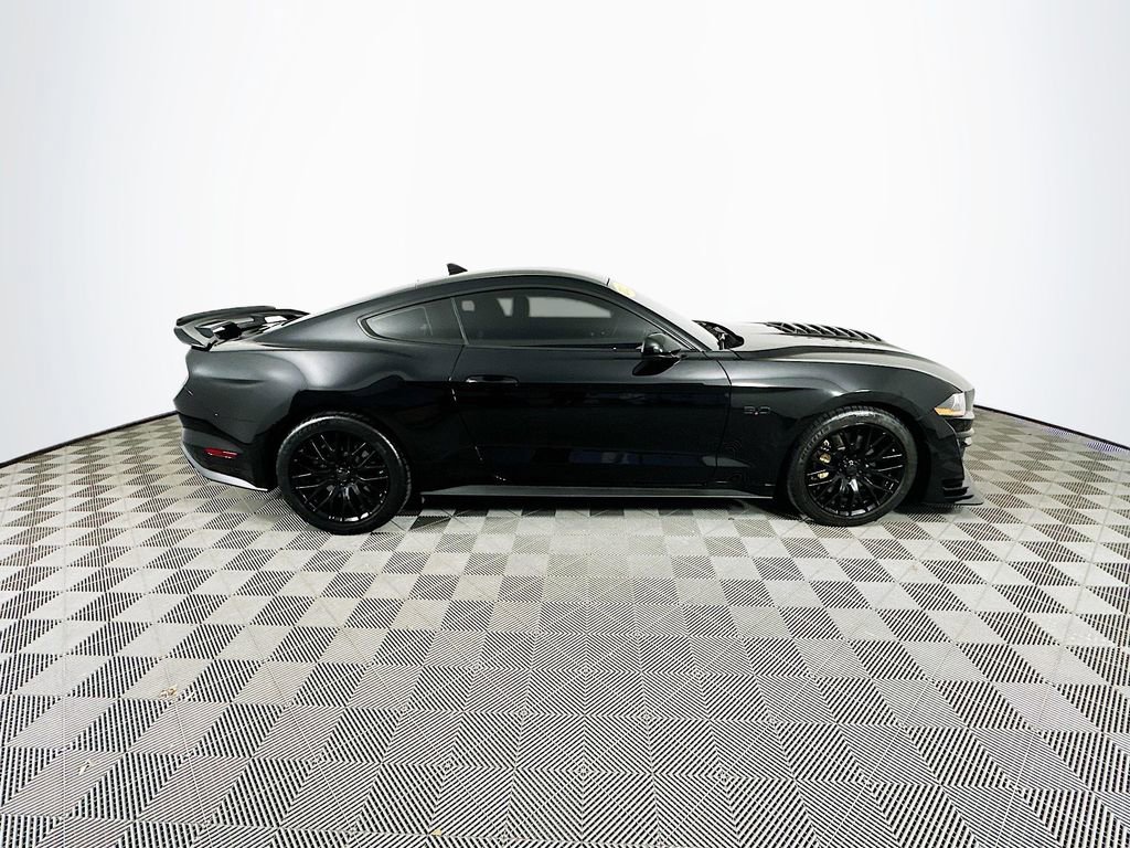 Used 2022 Ford Mustang GT RWD image 10