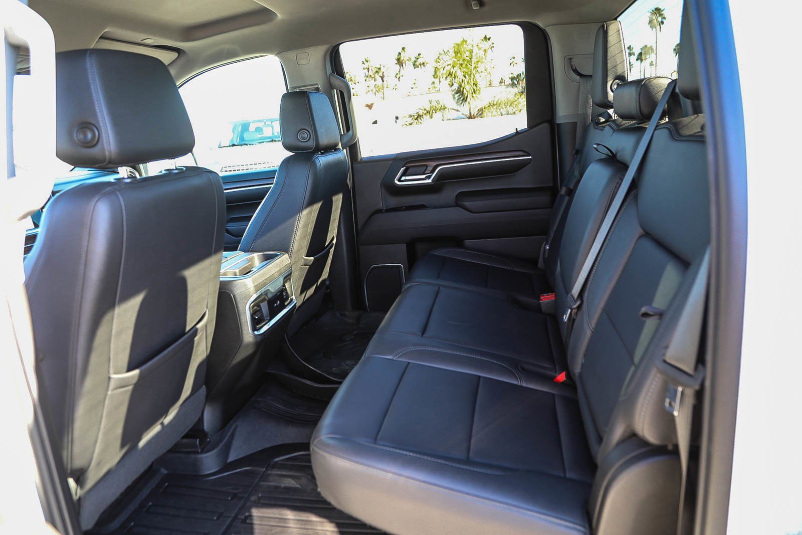 Used 2022 GMC Sierra 1500 SLT image 18